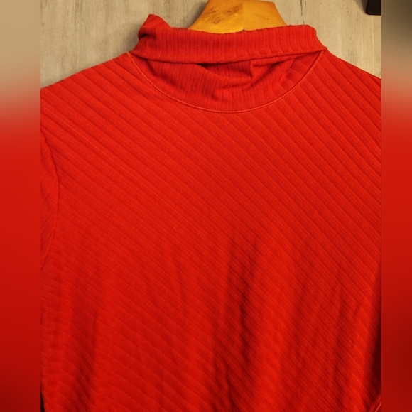 Athleta Essence Ribbed Red Lightweight Turtleneck Long Sleeve Shirt Size 2XS - Picture 4 of 7